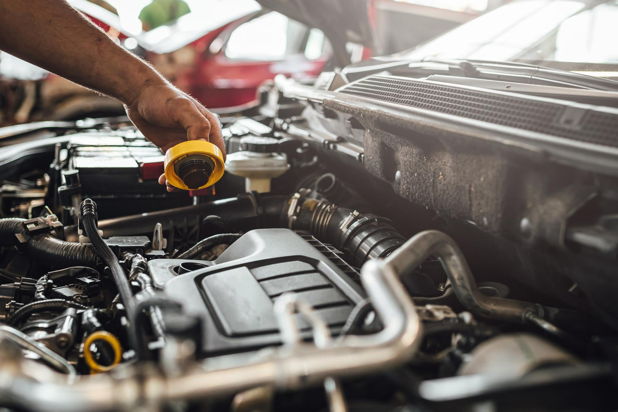 10 Essential Car Maintenance Tips for Beginners